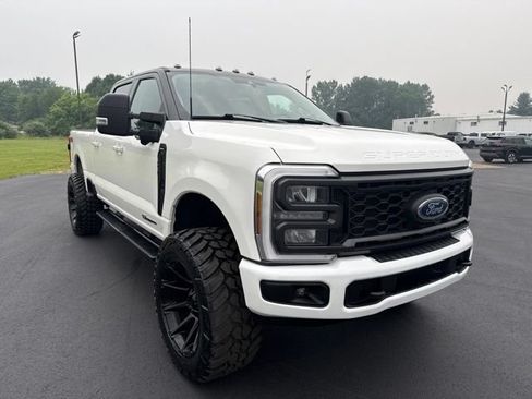 Used 2024 Ford F250 Lariat w/ Sport Appearance Package AWD/4WD image 7