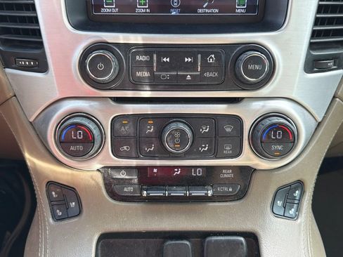 Used 2020 GMC Yukon SLT w/ Open Road Package AWD/4WD image 30