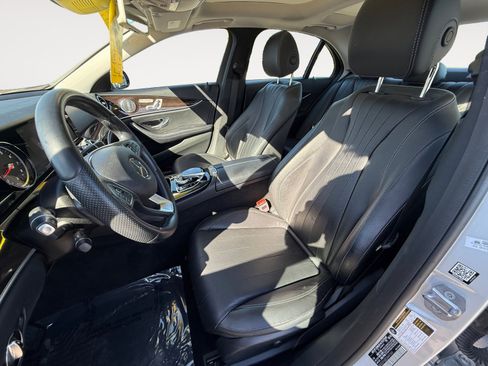 Used 2018 Mercedes-Benz E 300 E 300 image 10