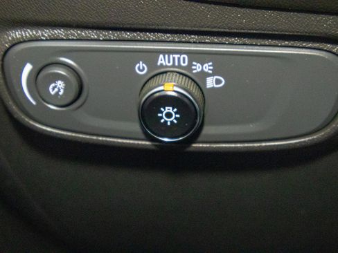 Used 2022 Chevrolet Equinox LS AWD/4WD image 26