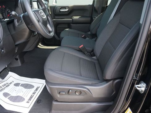 Used 2026 GMC Sierra 1500 Pro w/ Graphite Edition RWD image 9