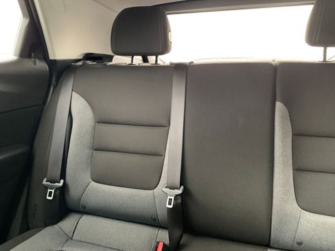 Used 2025 Chevrolet TrailBlazer LT w/ Driver Confidence Package image 37