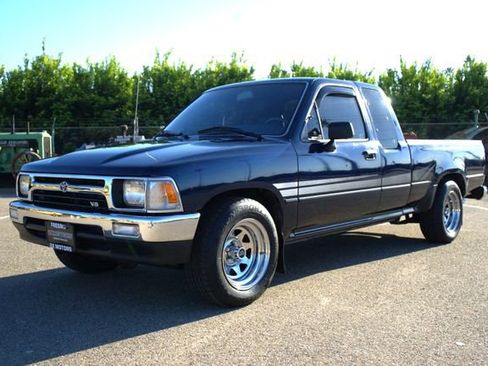 Used 1994 Toyota Pickup DX image 5