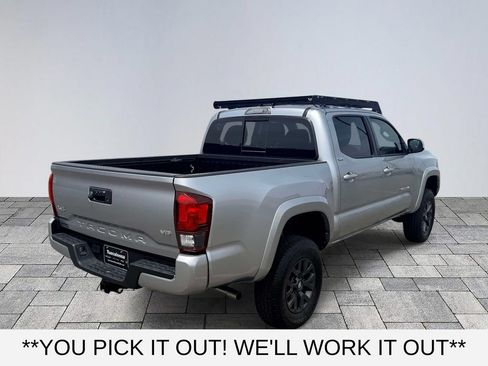 Used 2023 Toyota Tacoma SR5 w/ Technology Package AWD/4WD image 7