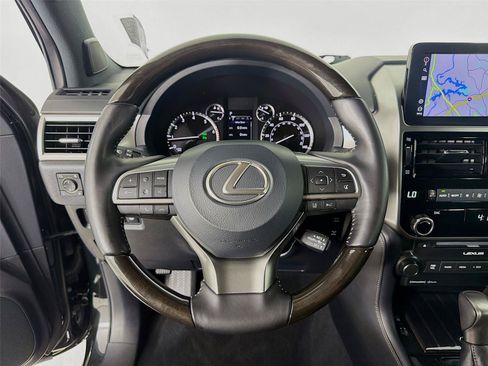 Used 2022 Lexus GX 460 Premium w/ Premium Package AWD/4WD image 12