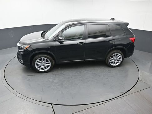 Used 2024 Honda Passport EX-L image 37