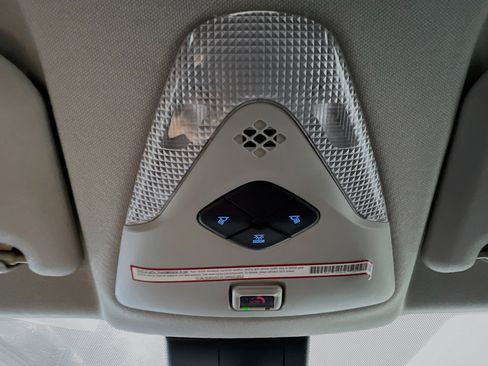 Used 2021 Toyota C-HR LE image 22