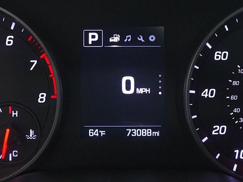 Used 2018 Hyundai Elantra Sport image 16