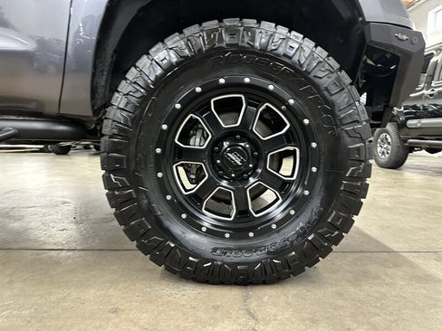 Used 2019 Toyota Tundra SR5 w/ TRD Off Road Package AWD/4WD image 13