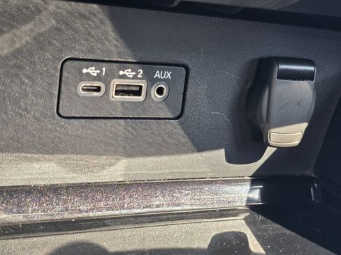 Used 2024 Nissan Altima 2.5 SV FWD image 28