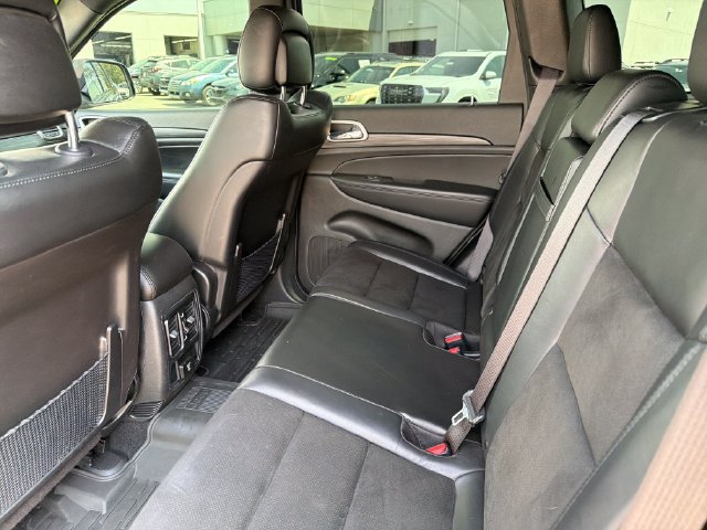 Used 2021 Jeep Grand Cherokee Laredo X AWD/4WD image 20