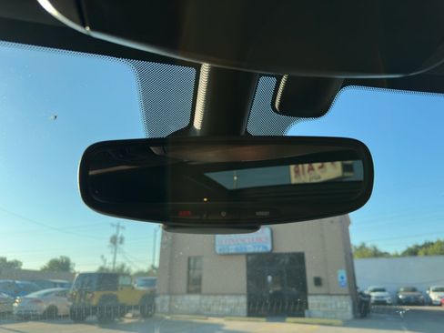 Used 2020 Jeep Grand Cherokee Limited w/ Luxury Group II image 53