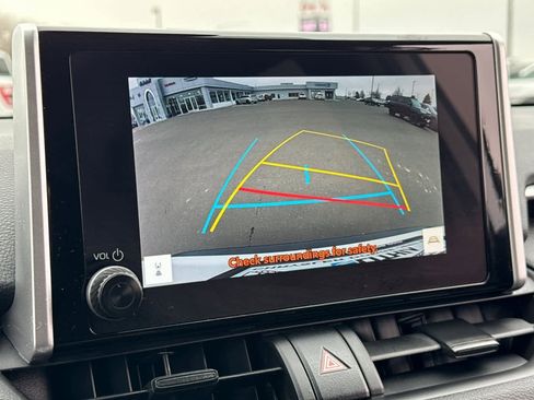 Used 2024 Toyota RAV4 LE image 21