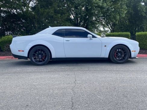 Used 2021 Dodge Challenger R/T Scat Pack RWD image 2