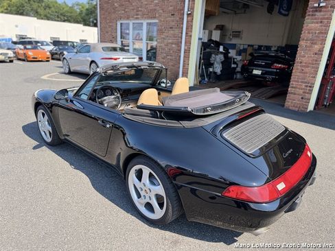 Used 1998 Porsche 911 Carrera RWD image 2