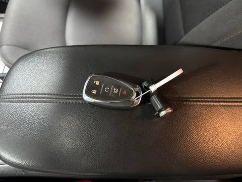 Used 2024 Chevrolet Malibu LT FWD image 30