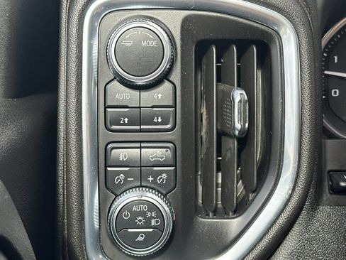Used 2023 GMC Sierra 3500 AT4 w/ AT4 Preferred Package AWD/4WD image 32