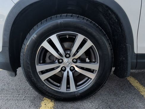 Used 2018 Honda Pilot EX image 4