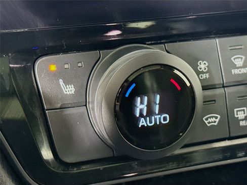 Used 2024 Toyota Grand Highlander XLE image 20