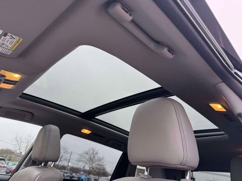 Used 2015 Toyota Highlander Limited Platinum image 21