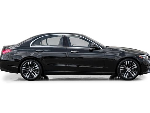 Used 2022 Mercedes-Benz C 300 Sedan w/ Exclusive Trim Package image 7