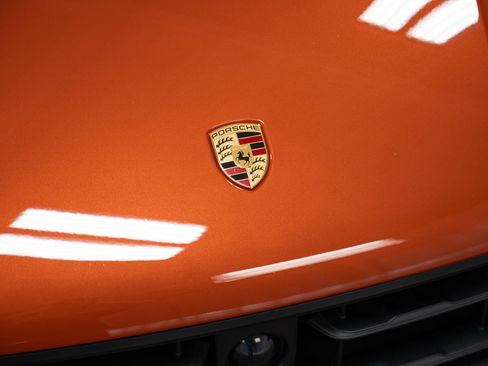 Certified 2024 Porsche Macan S AWD/4WD image 12