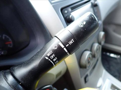 Used 2013 Toyota Corolla LE FWD image 19