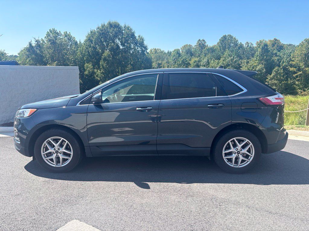 Used 2024 Ford Edge SEL w/ Convenience Package AWD/4WD image 9