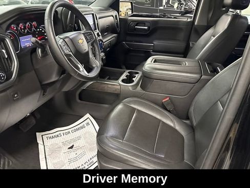 Used 2022 Chevrolet Silverado 1500 LTZ AWD/4WD image 15