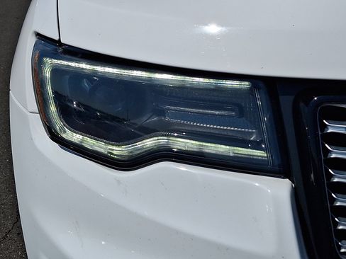 Used 2020 Jeep Grand Cherokee Altitude AWD/4WD image 9