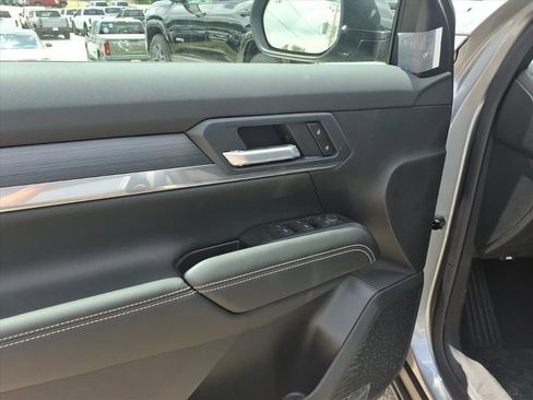 New 2026 GMC Terrain Elevation FWD image 12