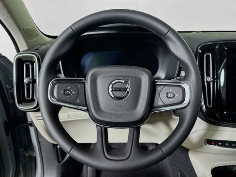 New 2026 Volvo XC40 B5 Plus w/ Protection Package Premier AWD/4WD image 11