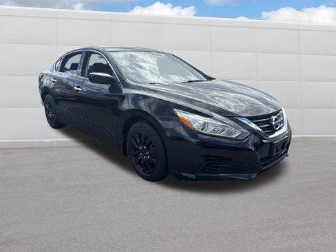 Used 2016 Nissan Altima 2.5 S w/ Power Driver Seat Package FWD image 11