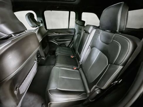 Used 2024 Jeep Grand Cherokee Overland w/ Adv Protech Group III AWD/4WD image 26