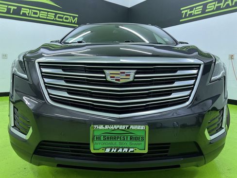 Used 2017 Cadillac XT5 Premium Luxury w/ Driver Assist Package AWD/4WD image 3