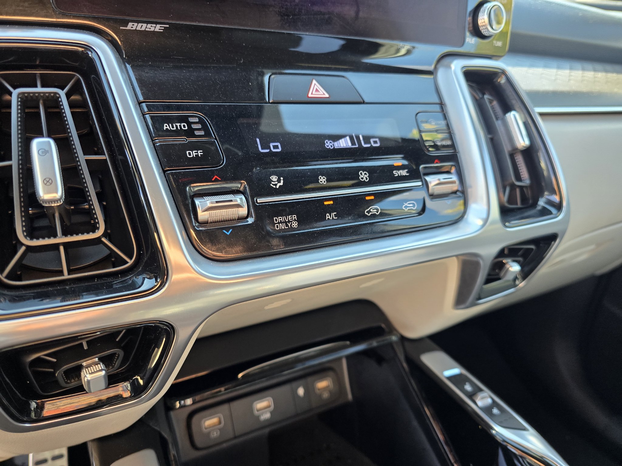 Used 2023 Kia Sorento SX Prestige AWD/4WD image 23