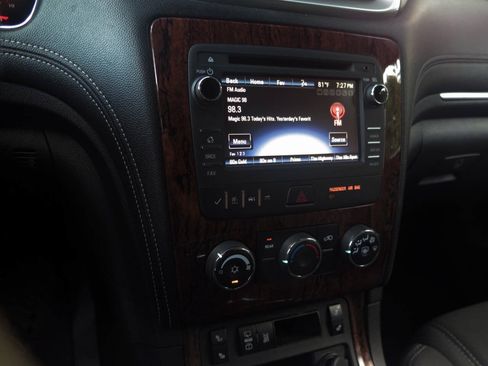Used 2014 Chevrolet Traverse LT w/ All-Star Edition AWD/4WD image 10