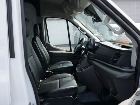 New 2026 Ford Transit 250 148 Medium Roof RWD image 23