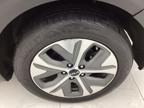 Used 2022 Kia Niro EX w/ Cold Weather Package FWD image 47