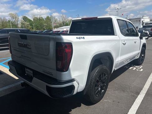Used 2024 GMC Sierra 1500 Elevation AWD/4WD image 2