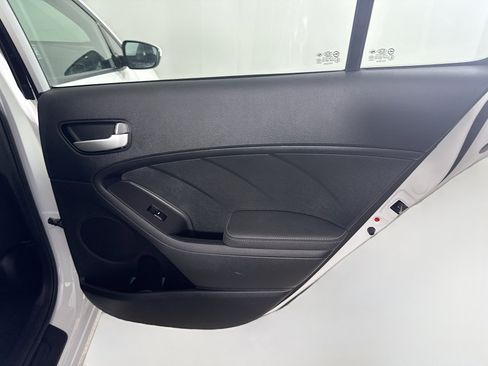 Used 2017 Kia Forte LX image 26