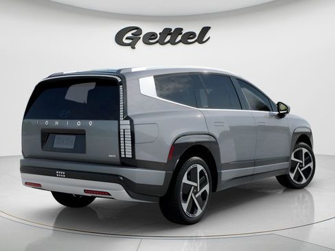 New 2026 Hyundai Ioniq 9 Limited image 4