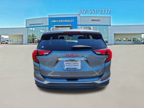Used 2020 GMC Terrain SLT w/ Preferred Package image 6