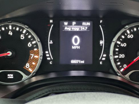 Used 2021 Jeep Renegade Sport image 27