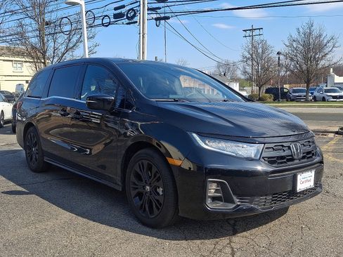 Certified 2026 Honda Odyssey Sport-L image 6