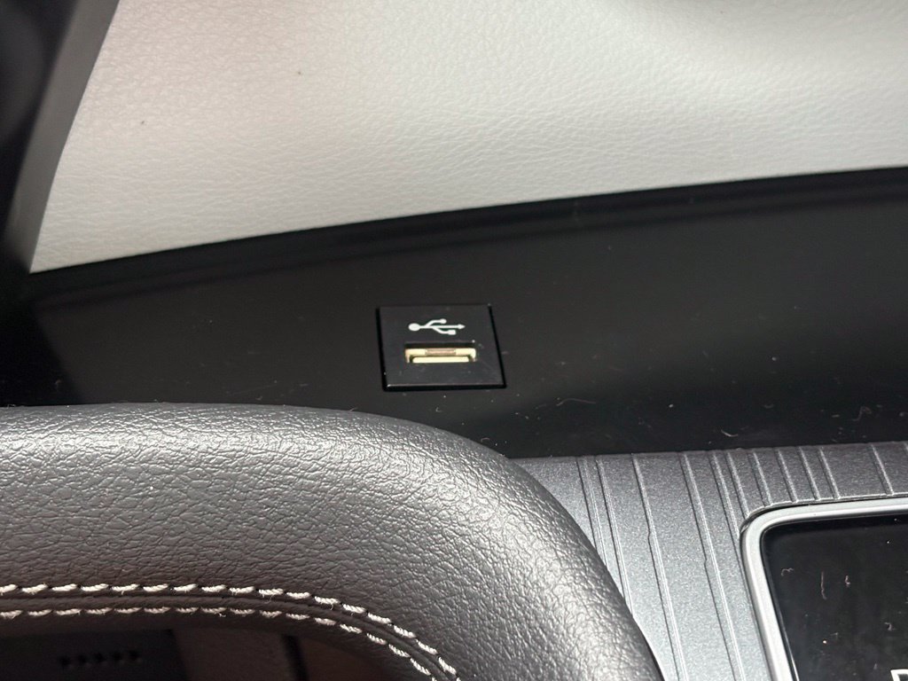 Used 2026 Toyota Sienna XLE FWD image 41