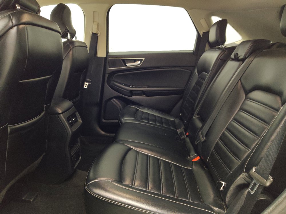 Used 2019 Ford Edge SEL w/ Equipment Group 201A FWD image 18