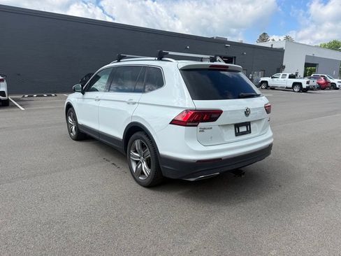 Used 2018 Volkswagen Tiguan SEL Premium AWD/4WD image 8