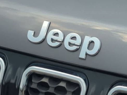 Used 2023 Jeep Compass Limited w/ Elite Group AWD/4WD image 12