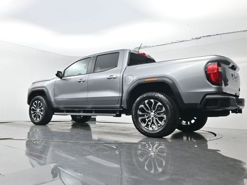 Used 2025 GMC Canyon Denali AWD/4WD image 21